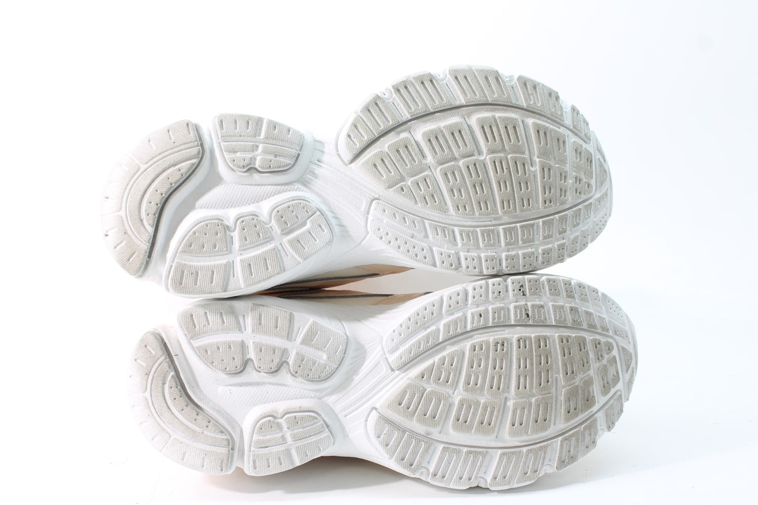 Ryka Invoke Women's Sneakers Floor Sample