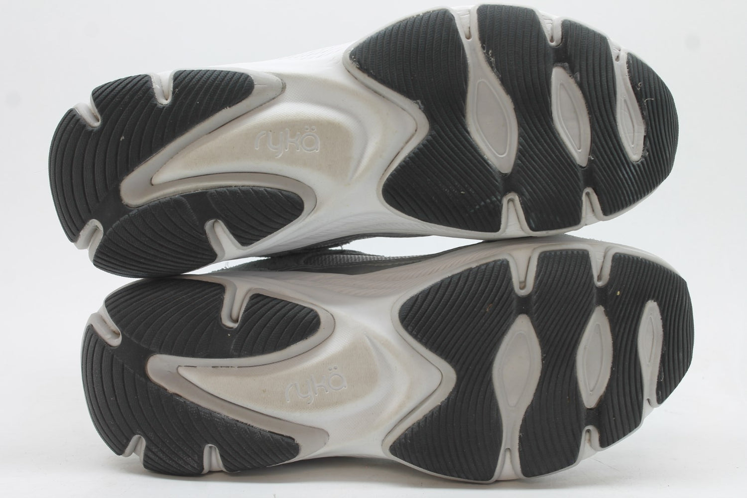 Ryka Women's Devotion X Max Classic Sneakers Floor Sample