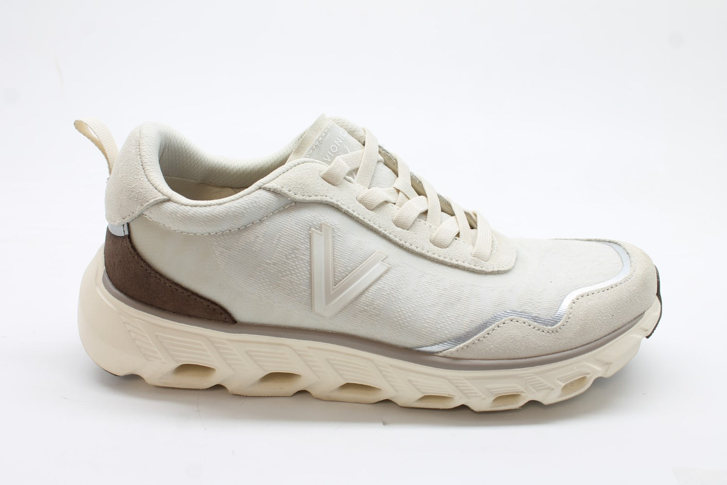 Vionic Women's Presley Sneakers Floor Sample