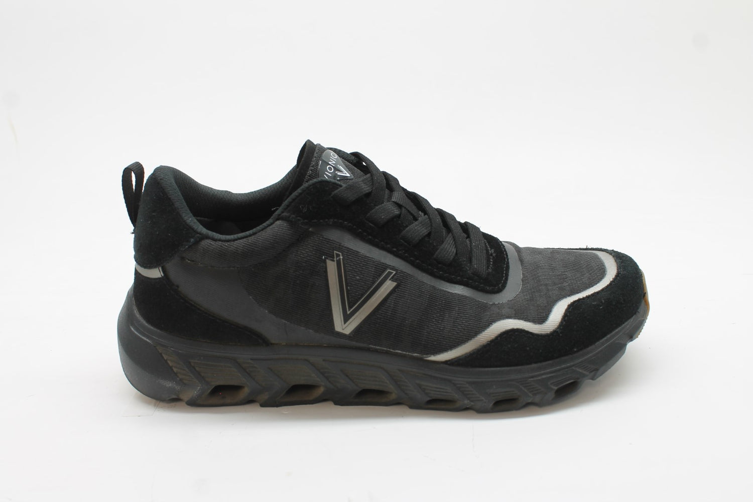 Vionic Women's Presley Sneakers Floor Sample