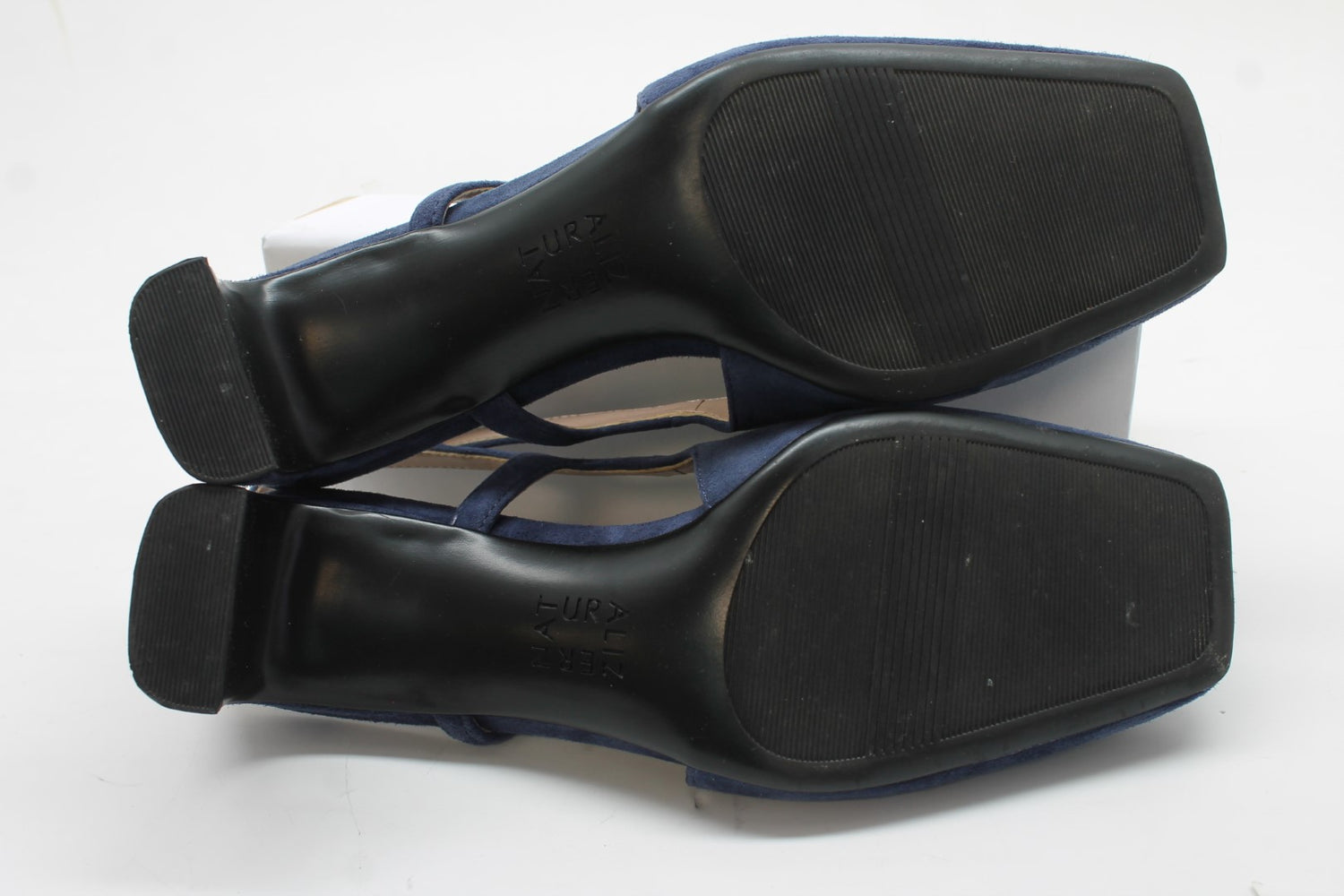Naturalizer Women's Carmen Slingback Pumps Floor Sample
