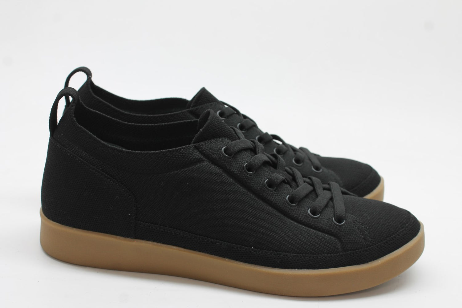 Vionic Women's Winny Knit Sneakers Floor Sample