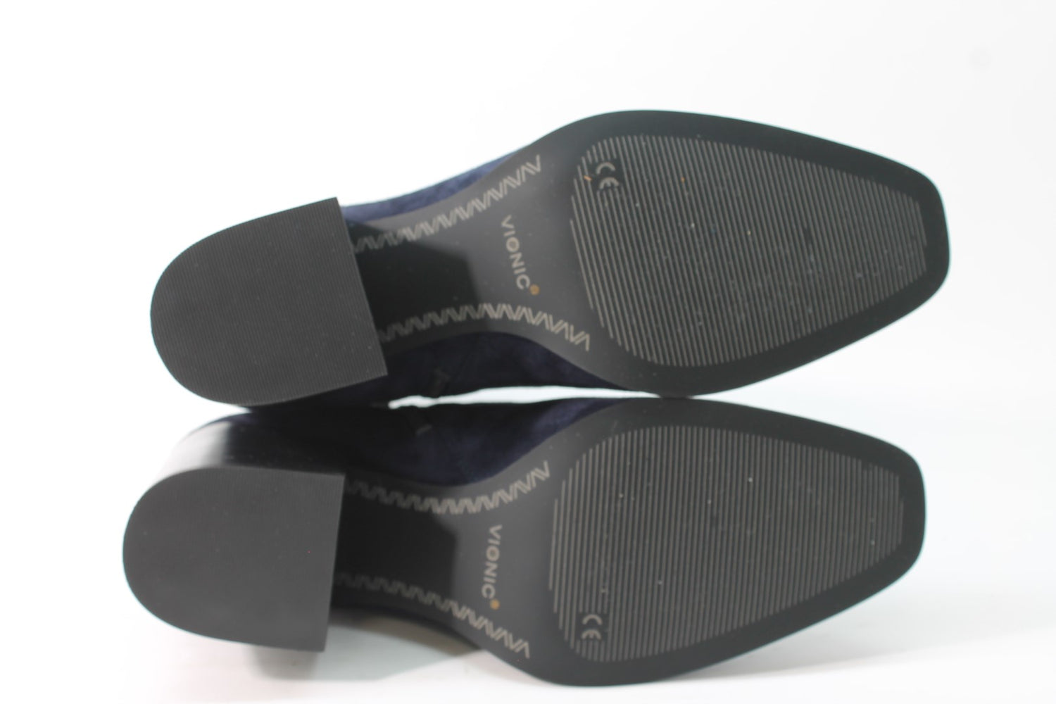 Vionic Women's Vynn Boots Floor Sample