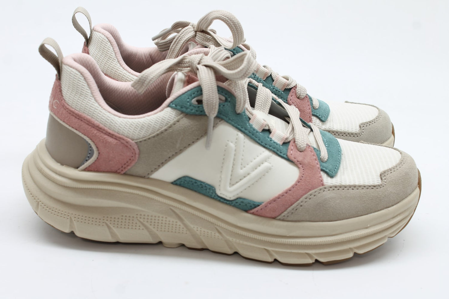 Vionic Women's Walk Max Skyline Sneakers Floor Sample