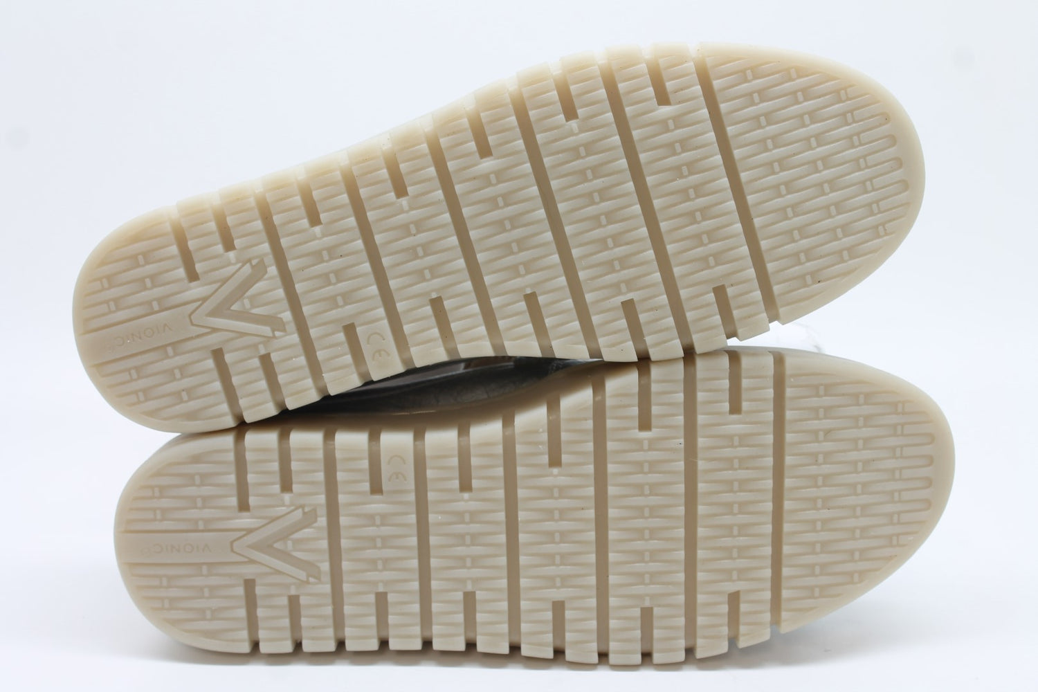 Vionic Women's Uptown Mule 2 Floor Sample