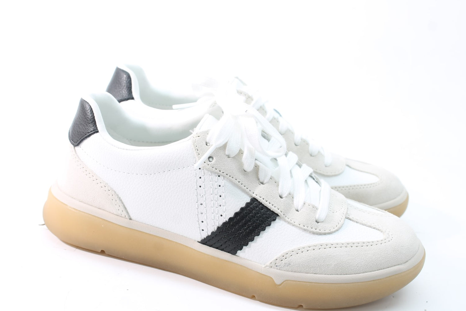 Vionic Women's City Walk Sneakers Floor Sample