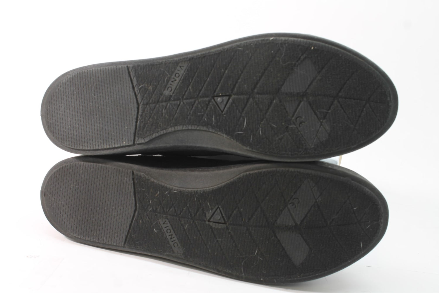Vionic Pismo Women's Sneakers, Floor Sample