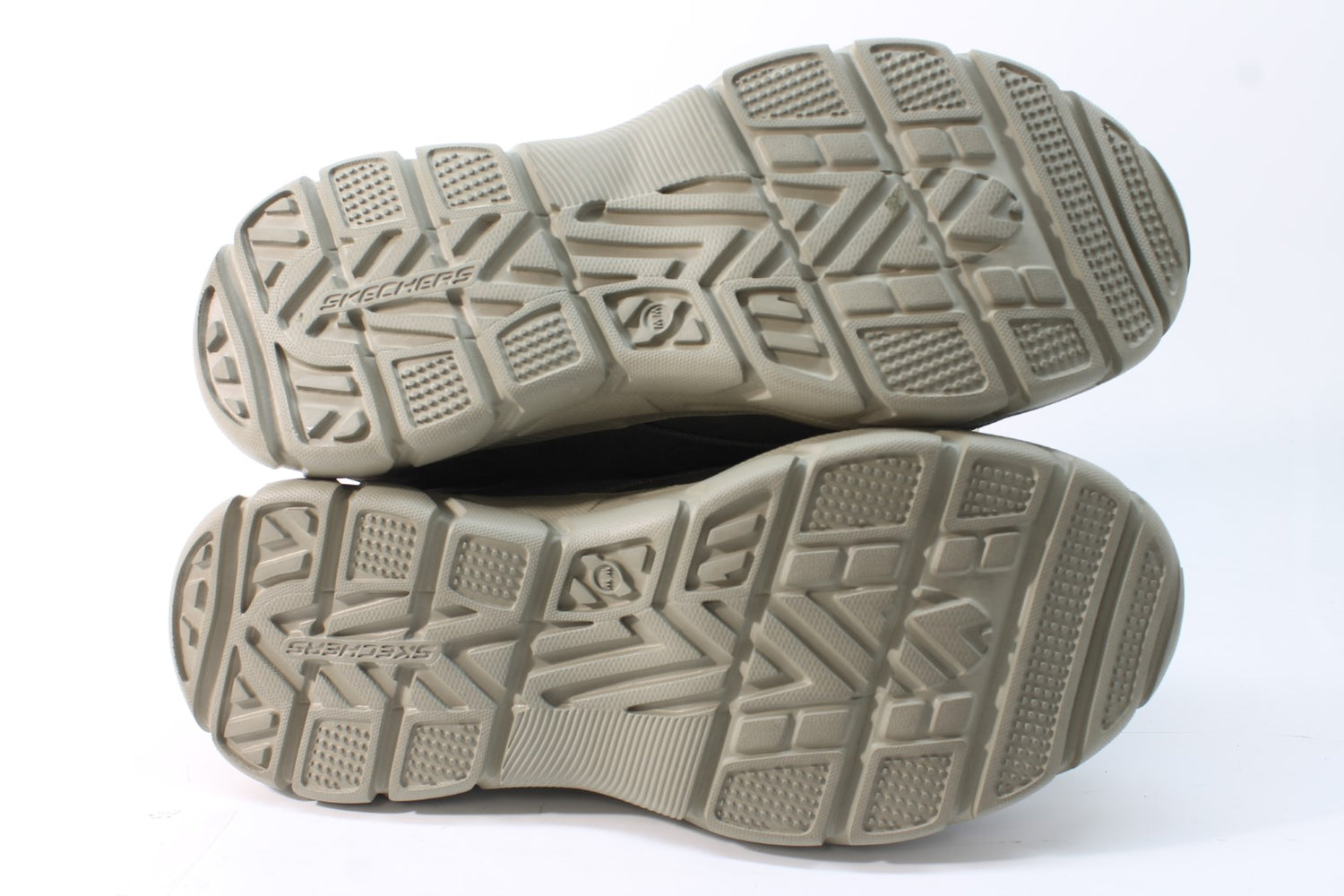 Skechers Men's Relaxed Fit Revolted Santino Sneakers Floor Sample