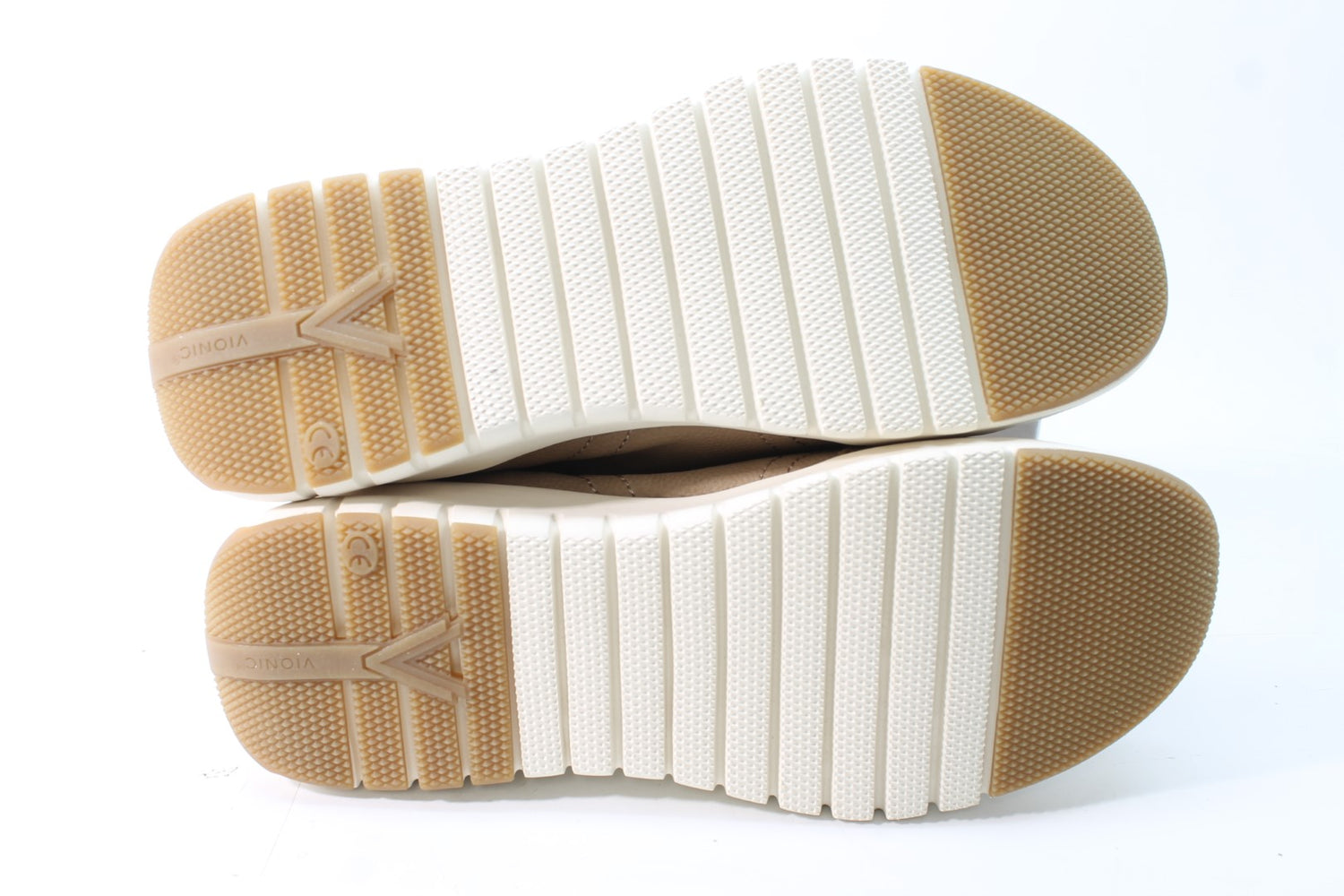 Vionic Women's Uptown Sneakers Floor Sample