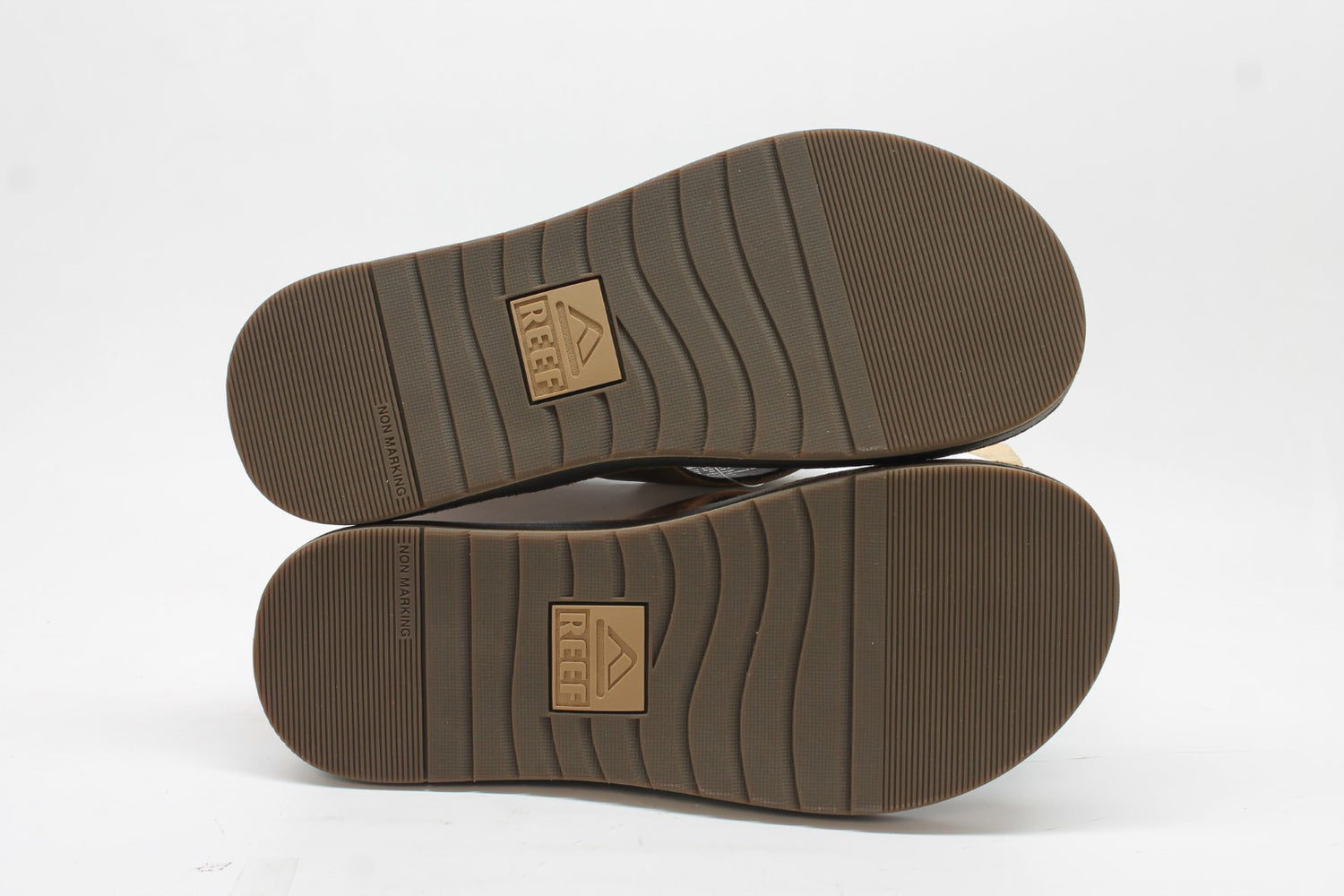 Reef Men's Ojai Classic Sandals Floor Sample