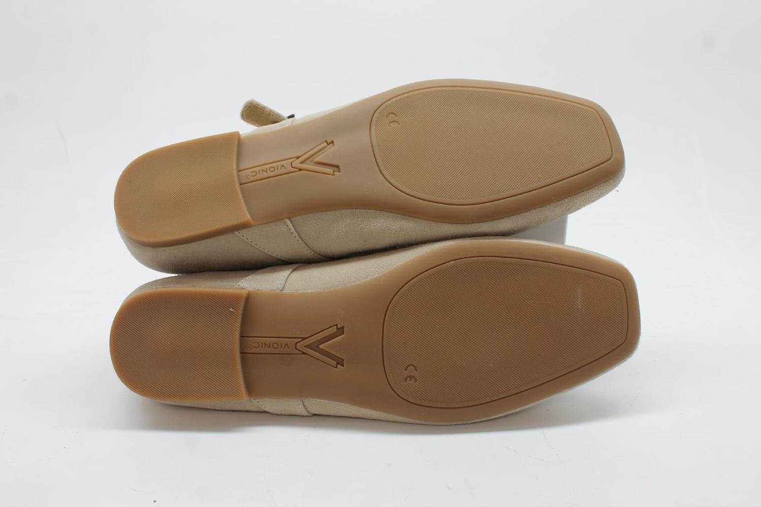 Vionic Alameda Women's Flats, Floor Saample