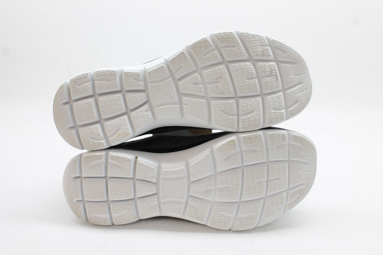 Skechers Women's Summits Dazzling Haze Sneakers Floor Sample