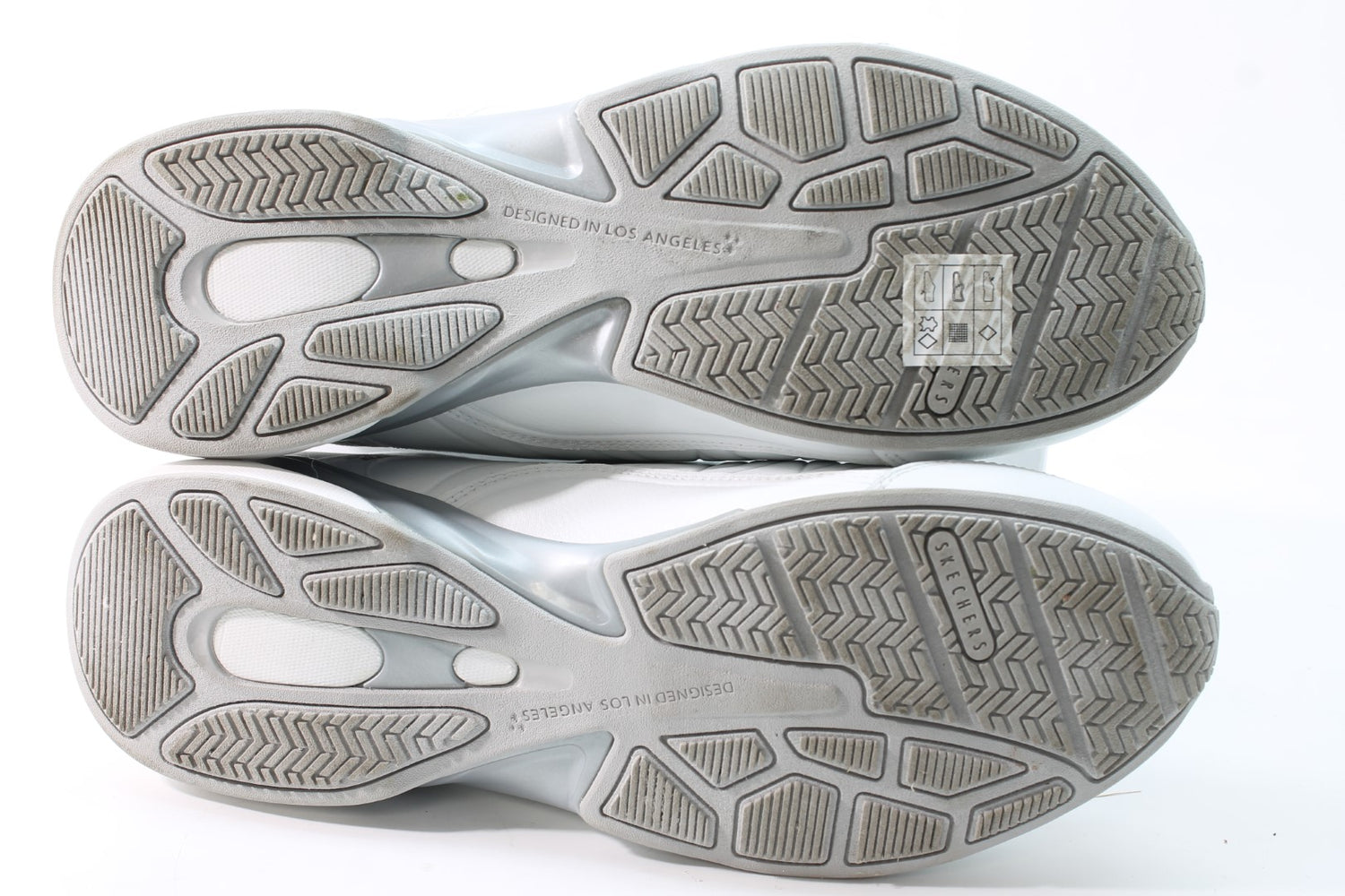 Skechers Women's Slip Ins Exhilarate Lumina Sneakers Floor Sample