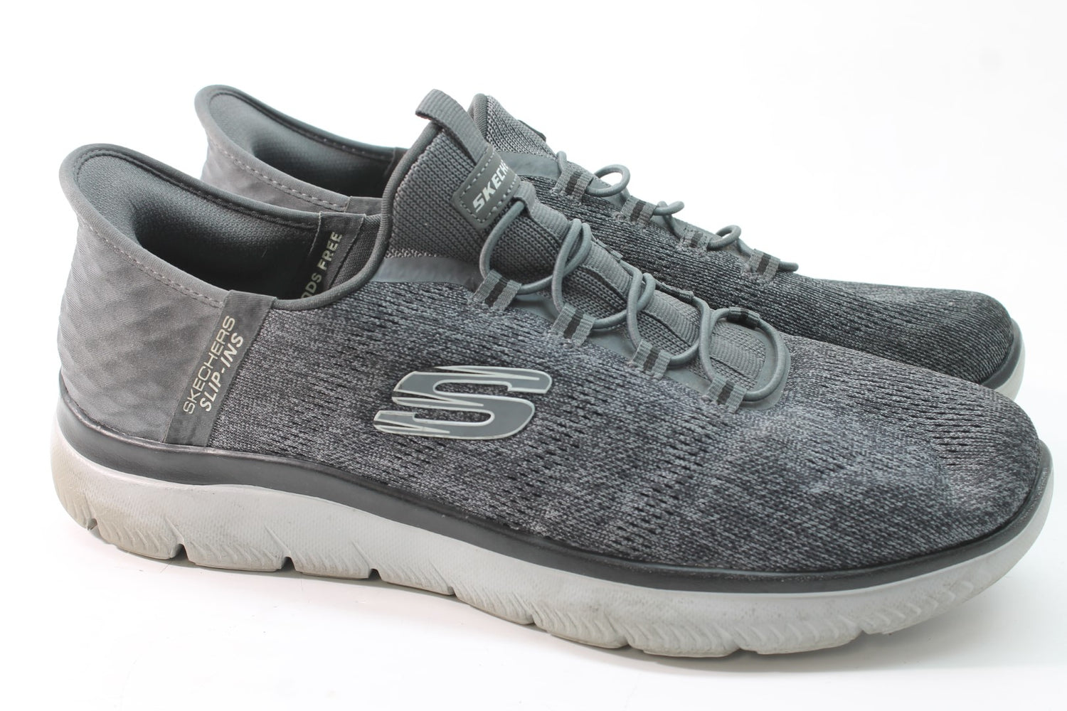 Skechers Women's Summits Sneakers Floor Sample