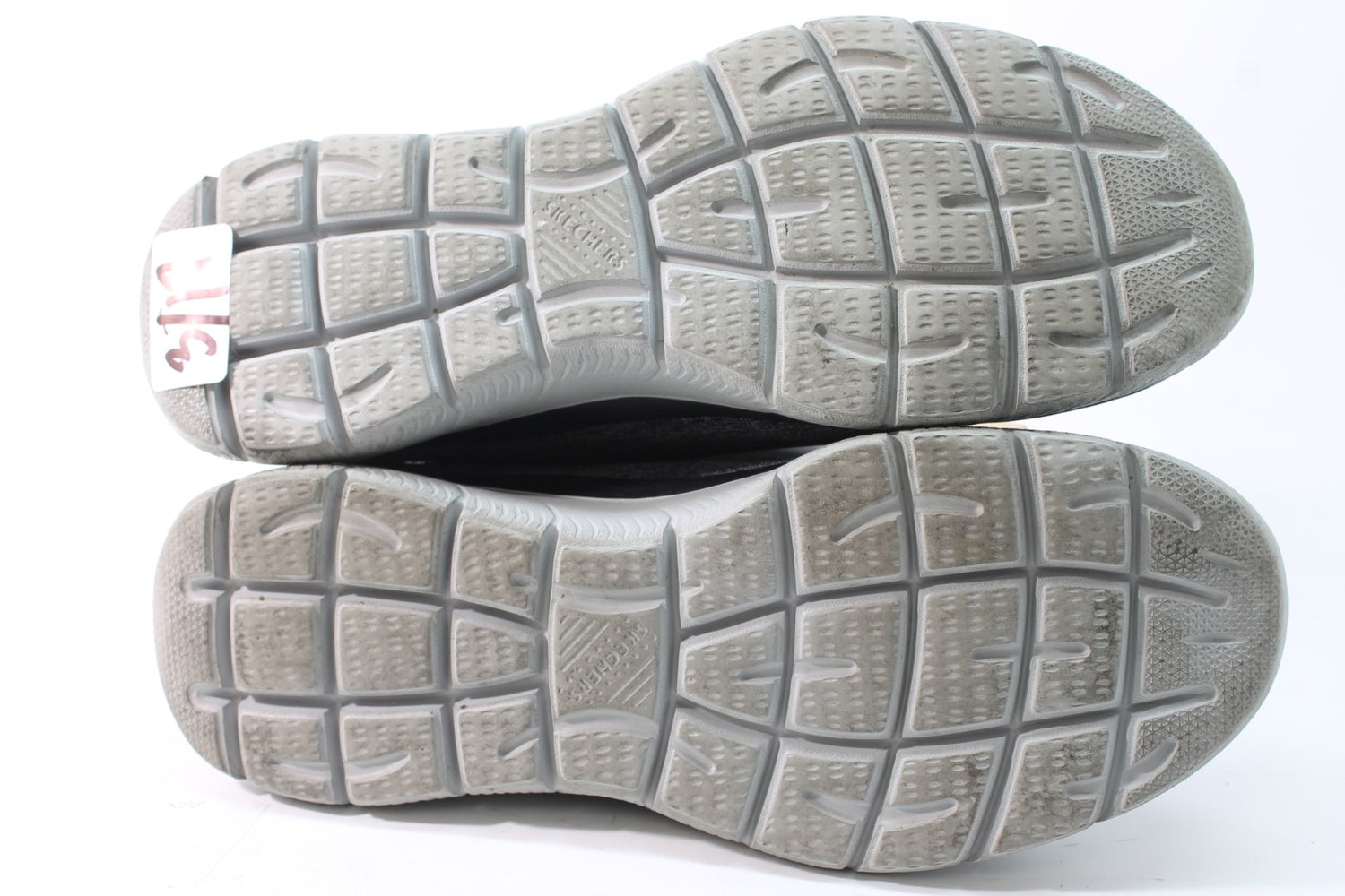 Skechers Women's Summits Sneakers Floor Sample