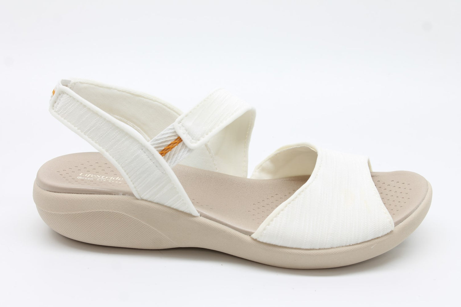 BZees Cheerful Women's Strappy Sandals Floor Sample