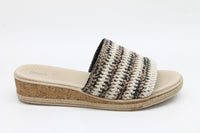 BZees Women's Breezy Wedge Sandals Floor Sample