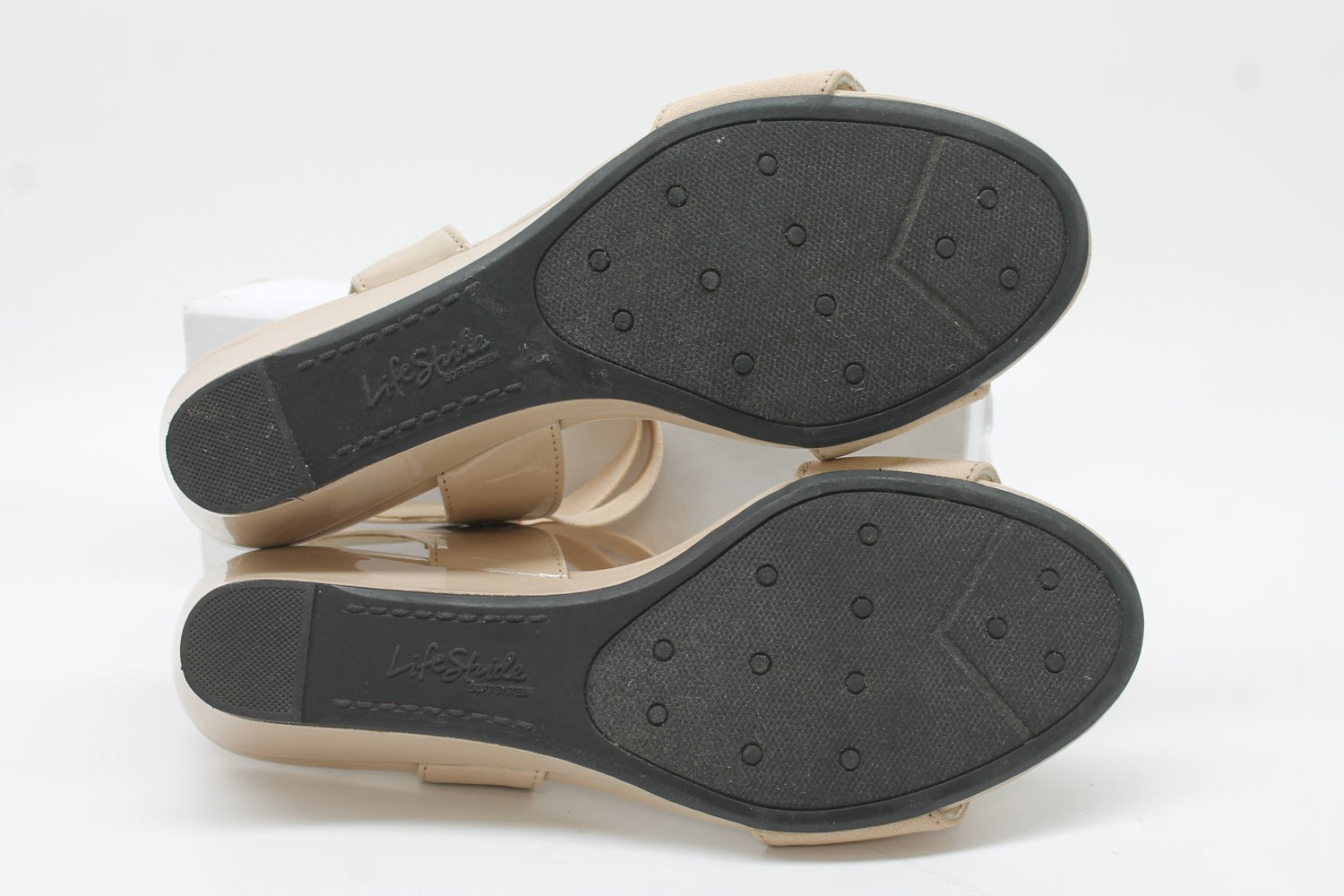 LifeStride Yolo Women's Wedge Sandals Floor Sample