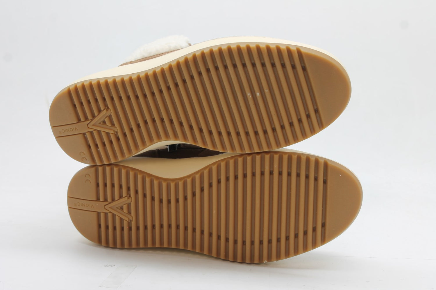 Vionic Women's Olympia Boots Floor Sample