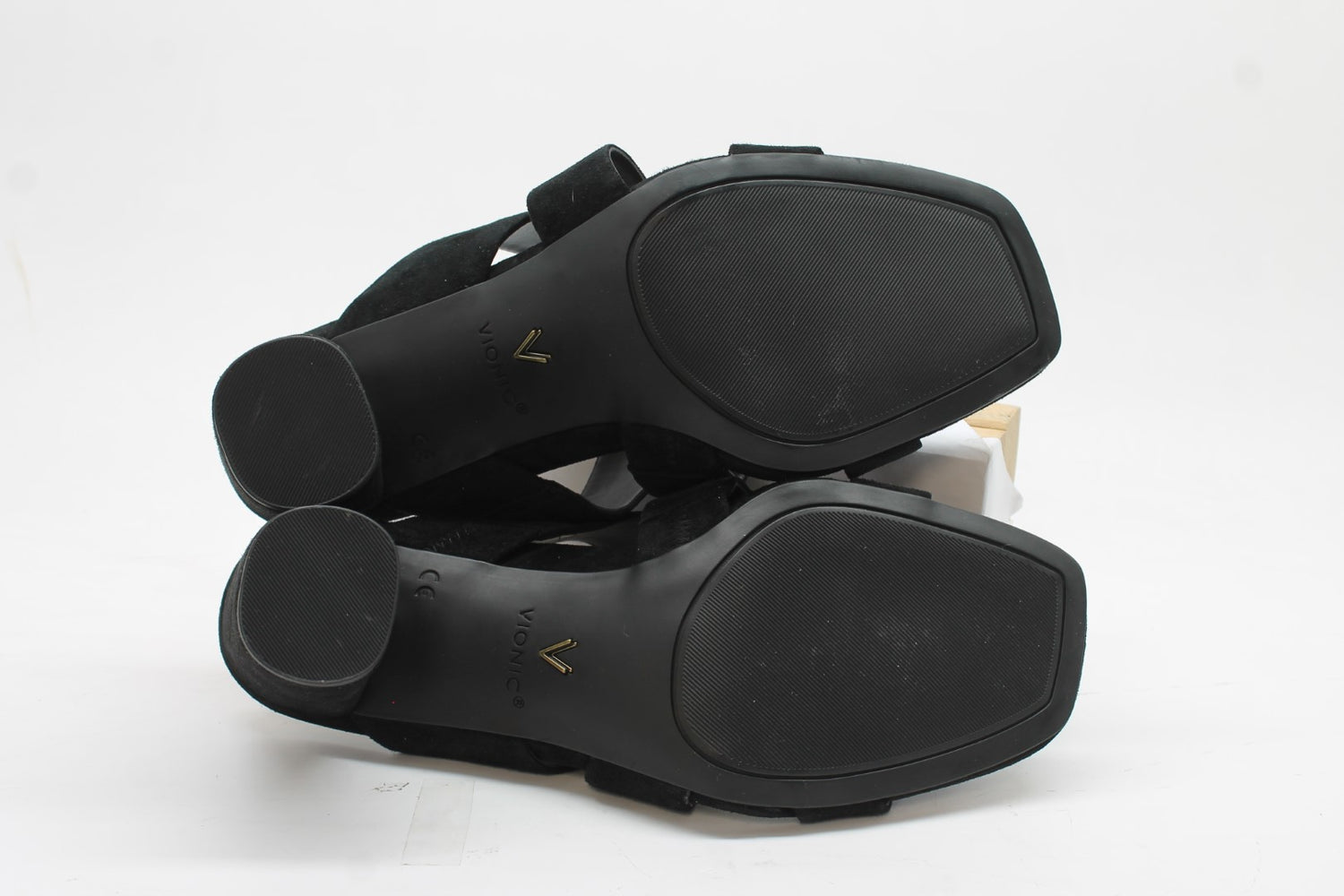 Vionic Women's Merlot Heeled Sandals Floor Sample