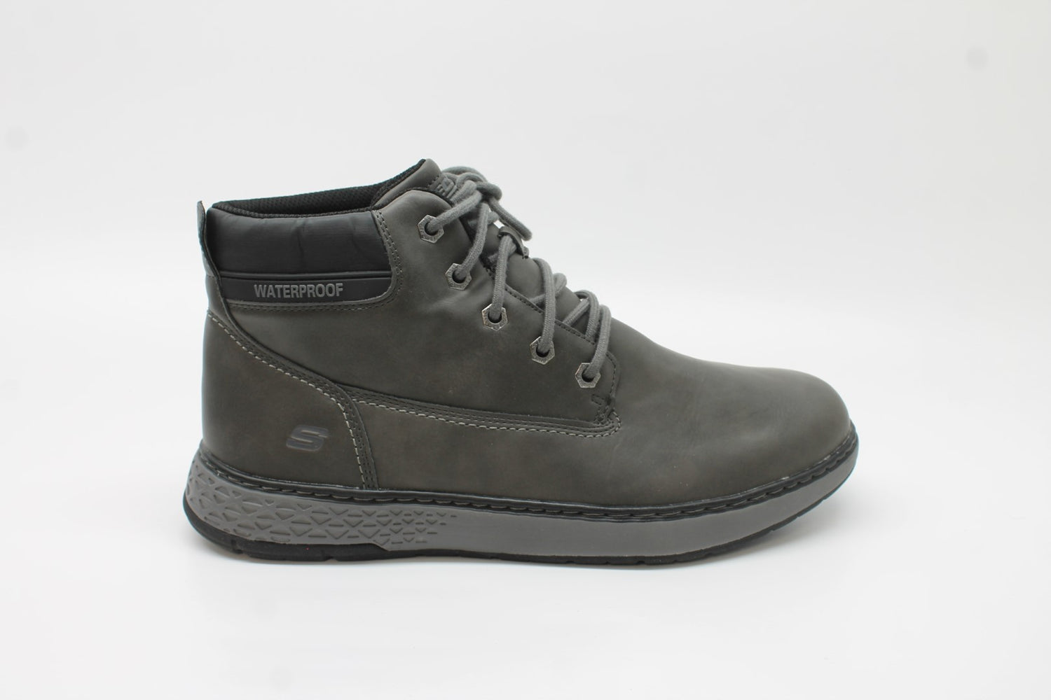 Skechers Men's WP Relaxed Fit Garlan Deno Boots Floor Sample