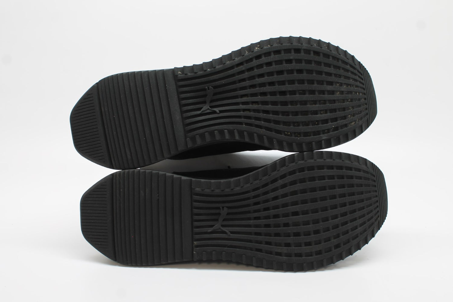 Puma Men's Avid EvoKnit Sneakers Floor Sample