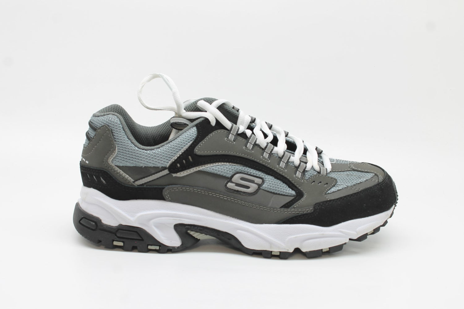 Skechers Men's Stamina Nuovo Cutback Lace-Up Sneakers Floor Sample