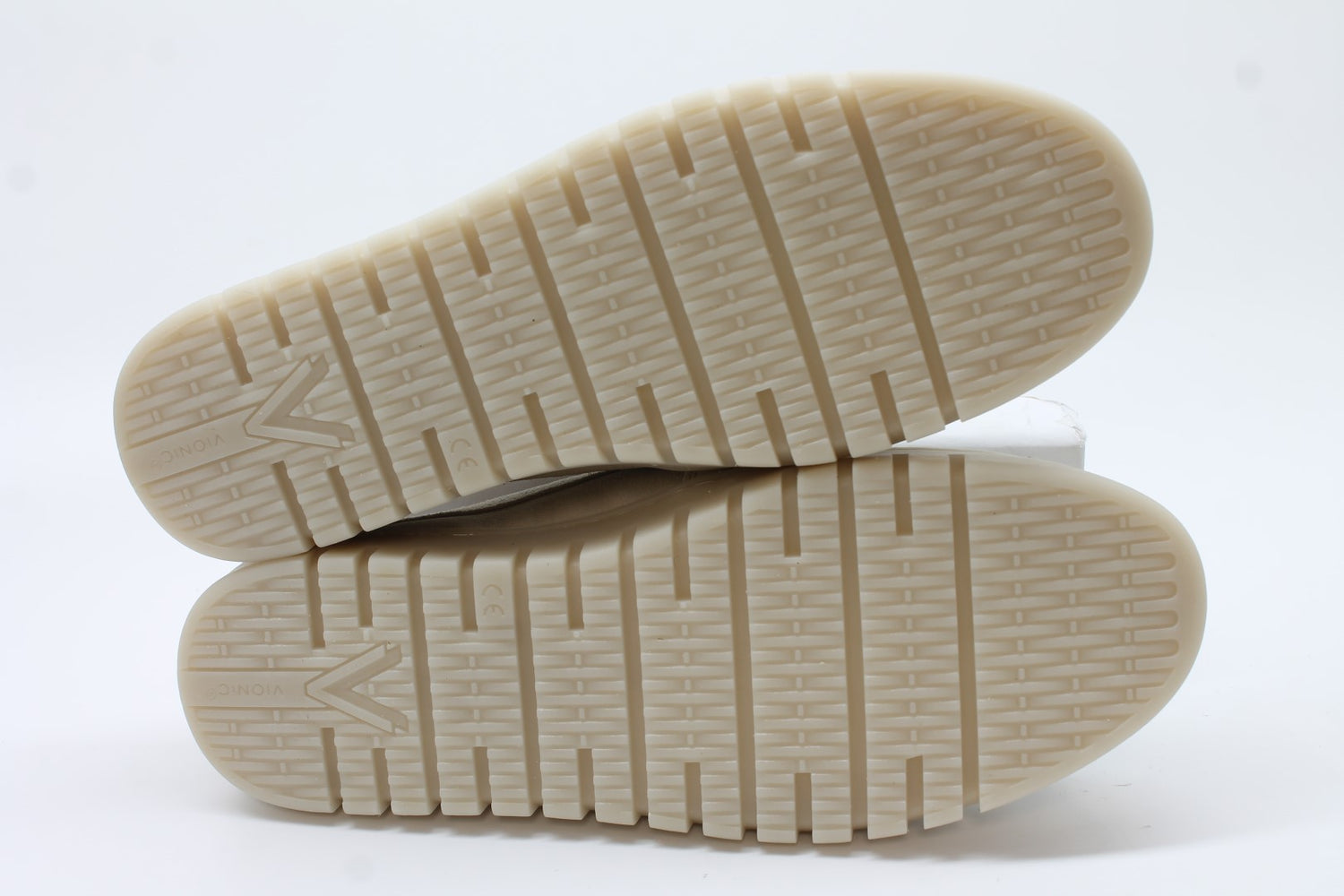 Vionic Women's Uptown Mule 2 Floor Sample