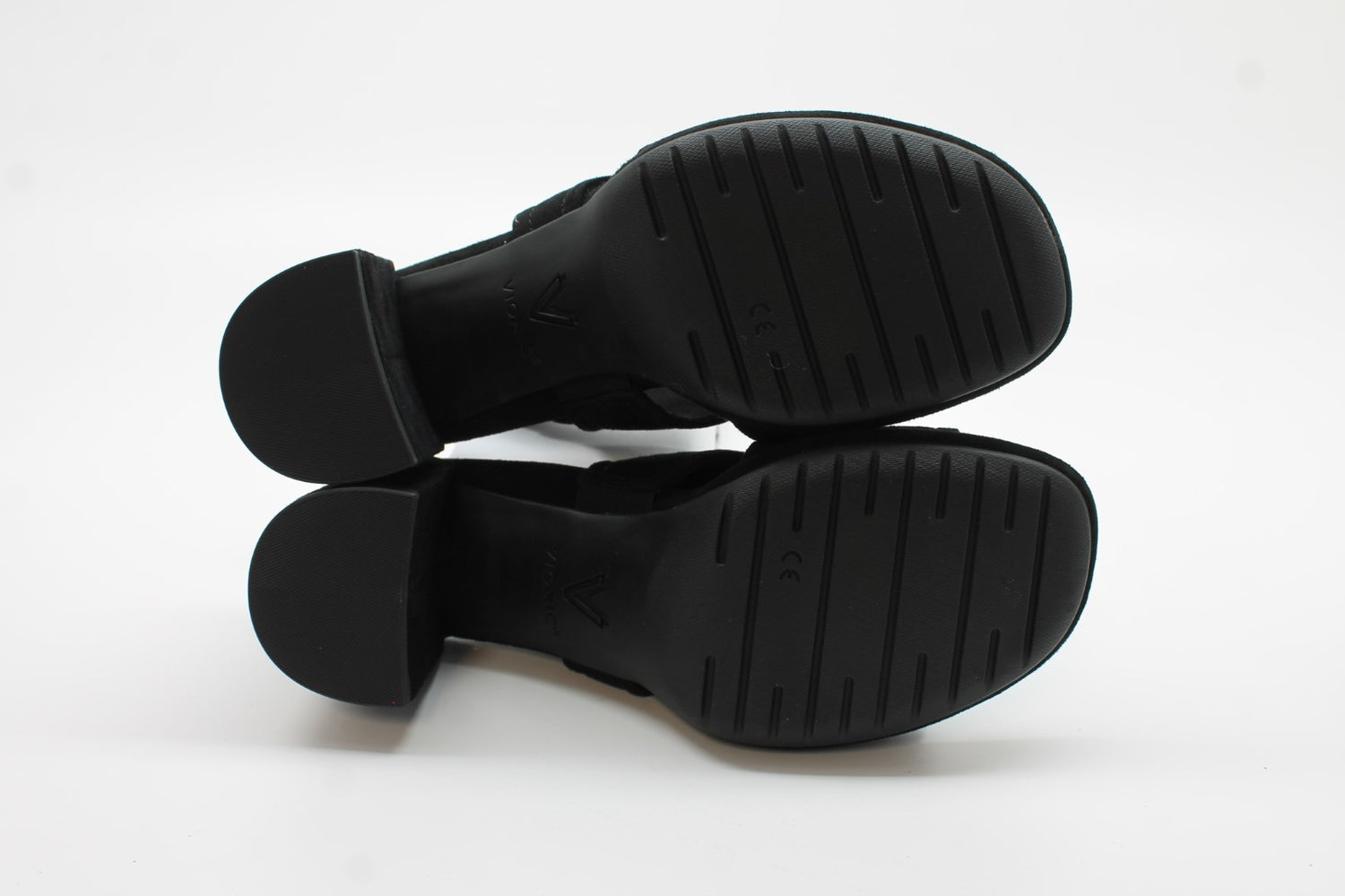 Vionic Women's Bolinas Heeled Sandal Floor Sample