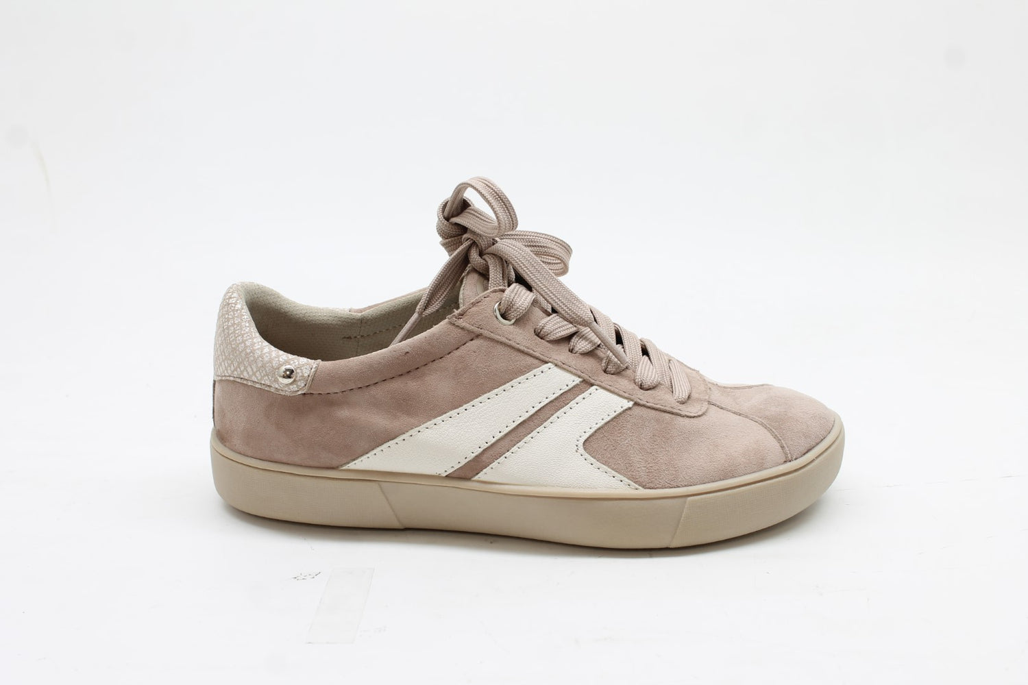 Naturalizer Women's Medina Sneaker Floor Sample