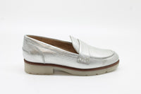 Vionic Women's Cleo Loafer Floor Sample