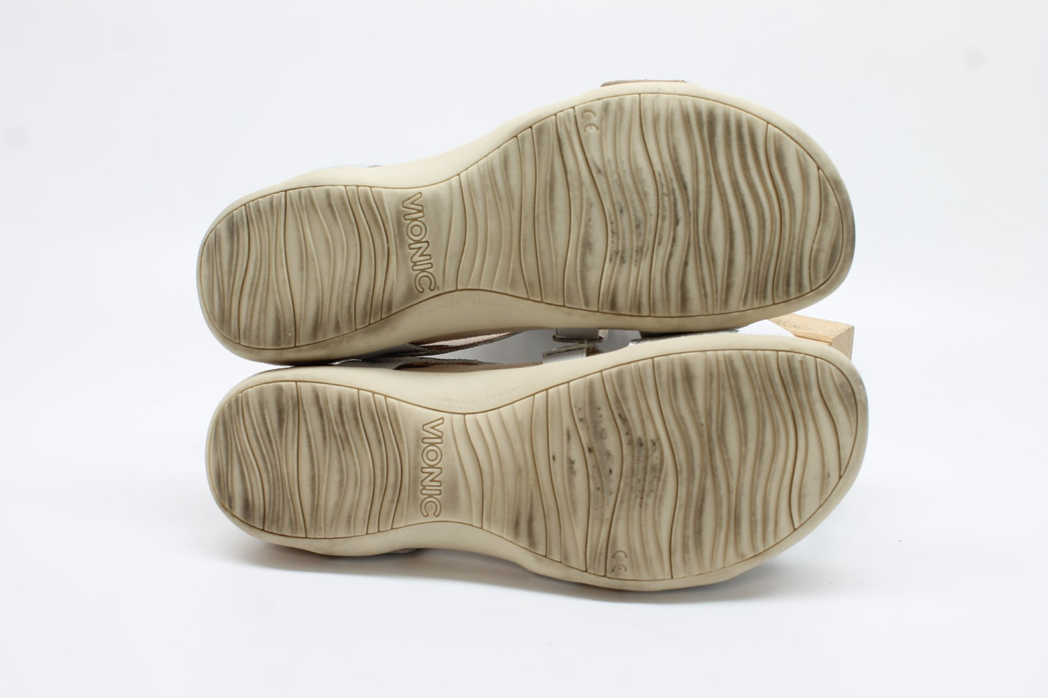 Vionic Raya Women's Sandals Floor Sample