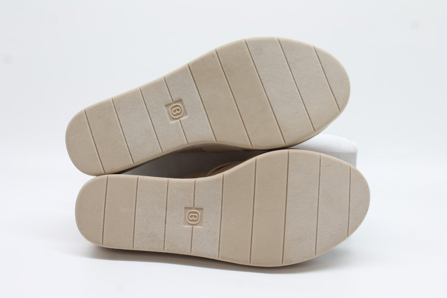 BZees for LifeStride Women's Bell Slingback Wedge Sandals Floor Sample
