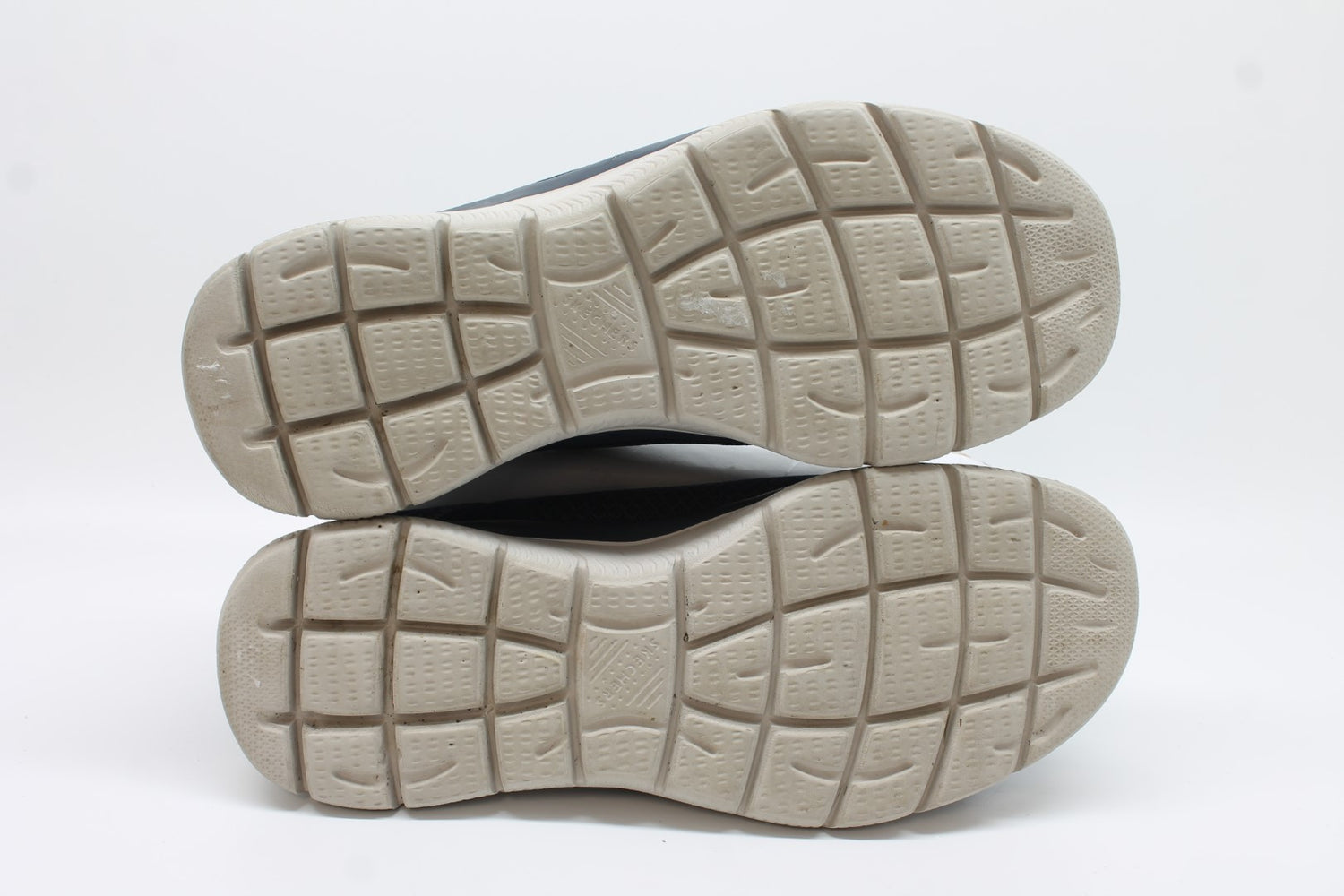 Skechers Men's Slip Ins Summits High Range Sneakers Floor Sample