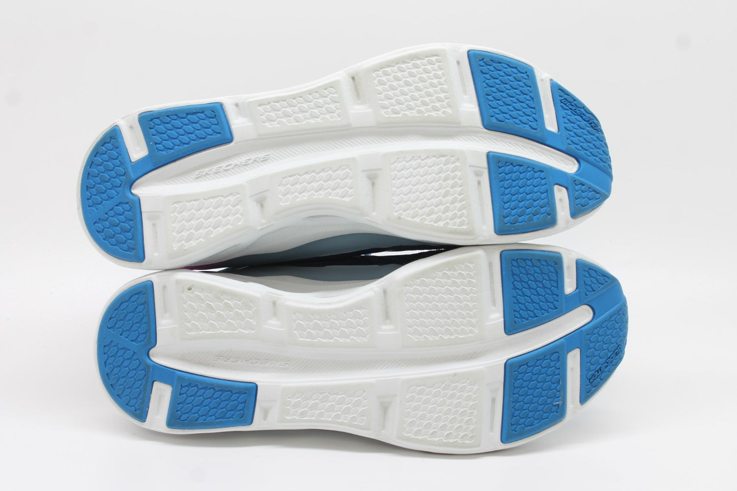 Skechers Women's Slip Ins Glide Step Altus Sneakers Floor Sample