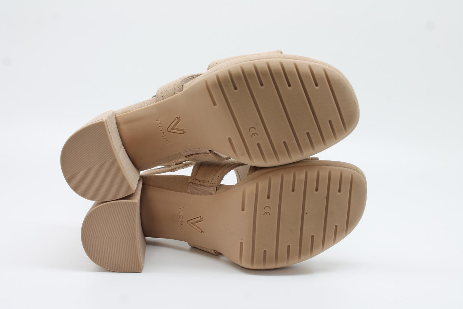 Vionic Women's Bolinas Heeled Sandal Floor Sample
