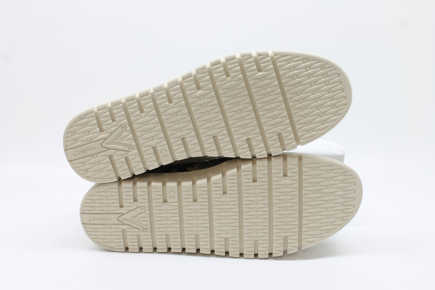 Vionic Women's Uptown Loafers Floor Sample