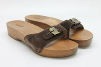 Dark Umber Brown