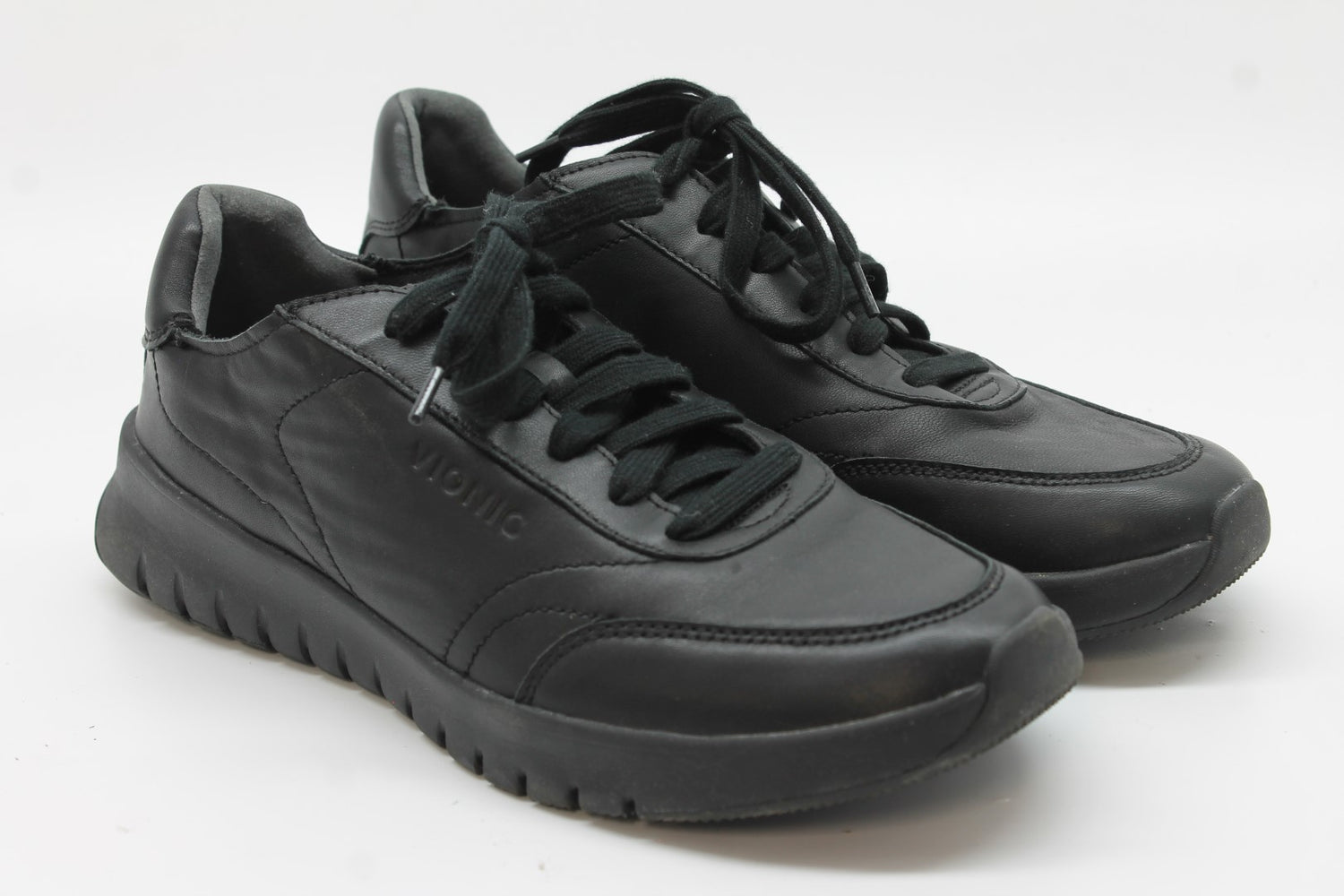 Black/Black