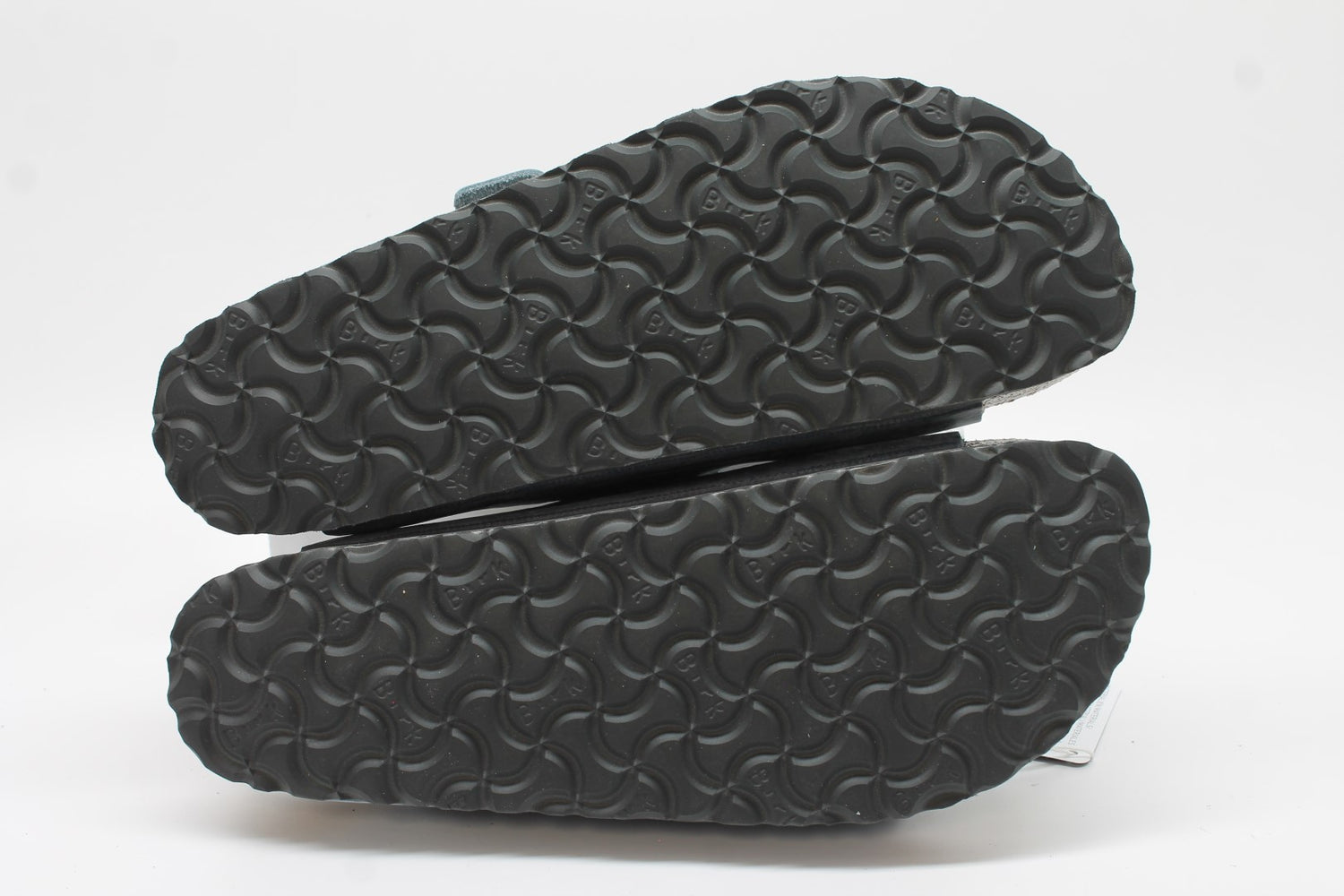 Birkenstock Women's Arizona Soft Footbed Sandals Floor Sample