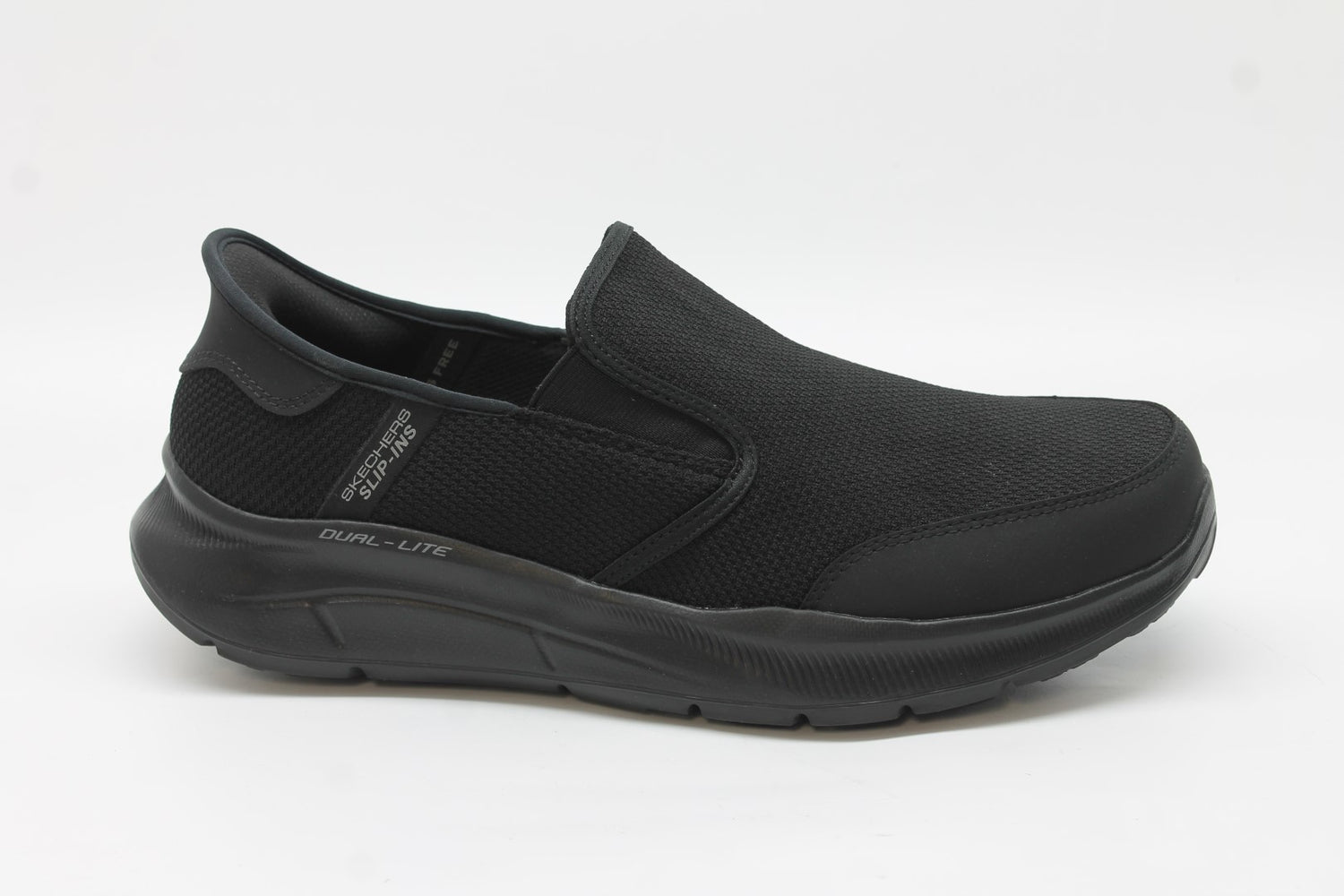Skechers Men's Equalizer 5.0 Drayze Slip In Sneakers Floor Sample