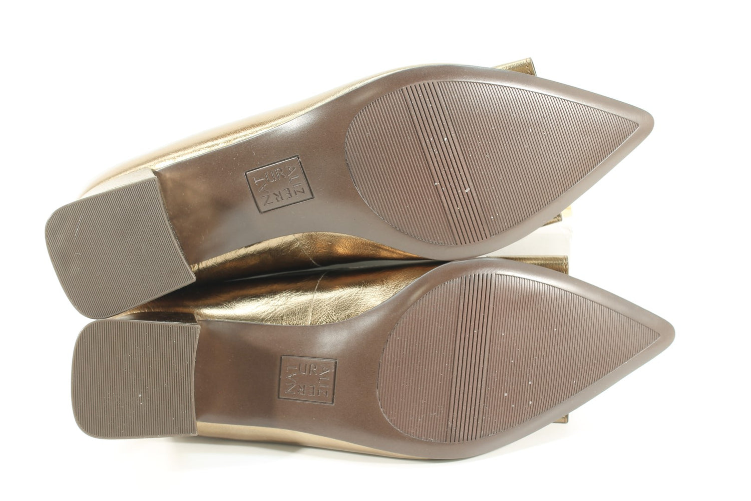 Naturalizer Mavis Women's Bow Pumps Floor Sample