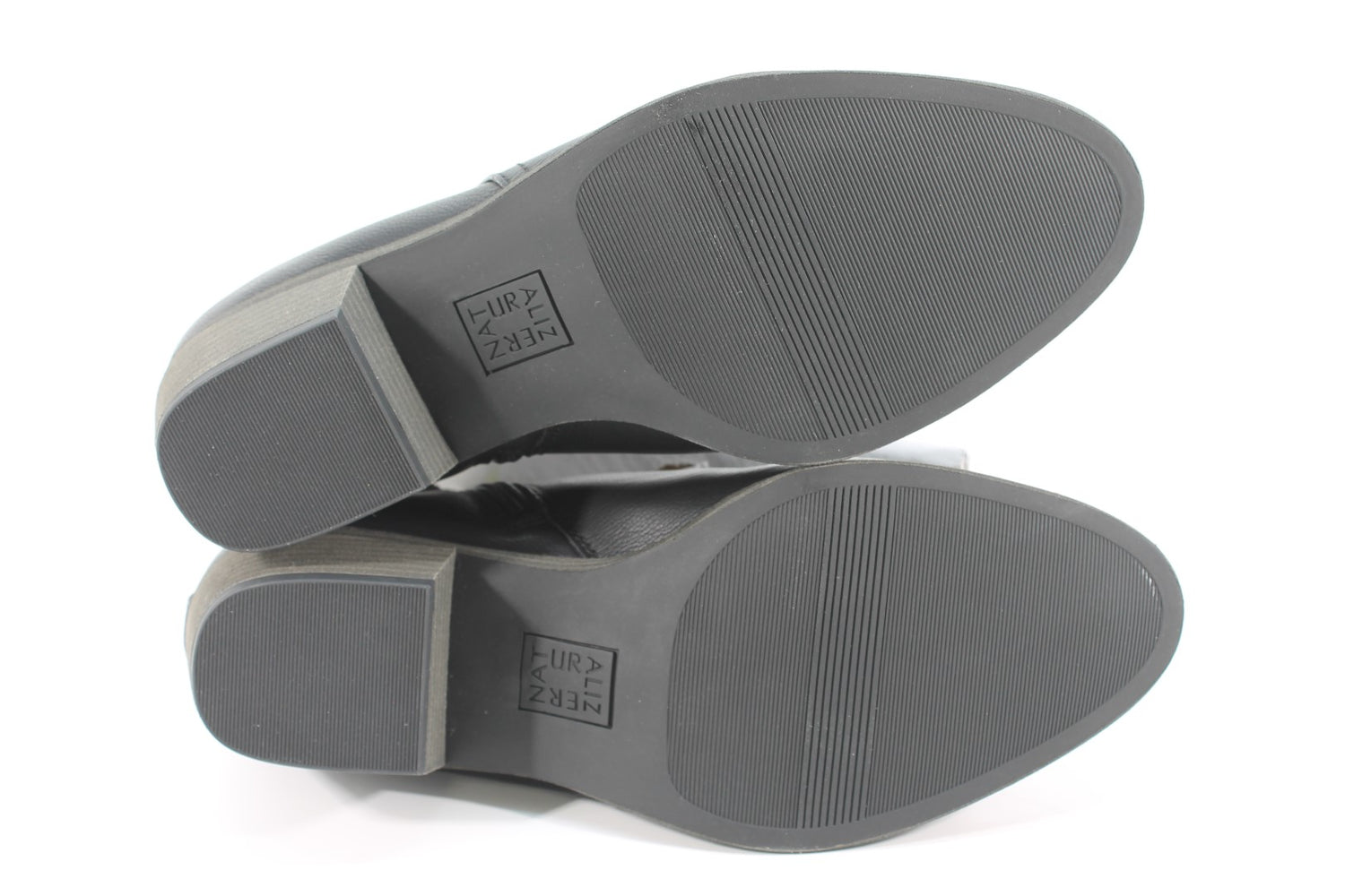 Soul by Naturalizer Women's Zaylee Bootie Floor Sample