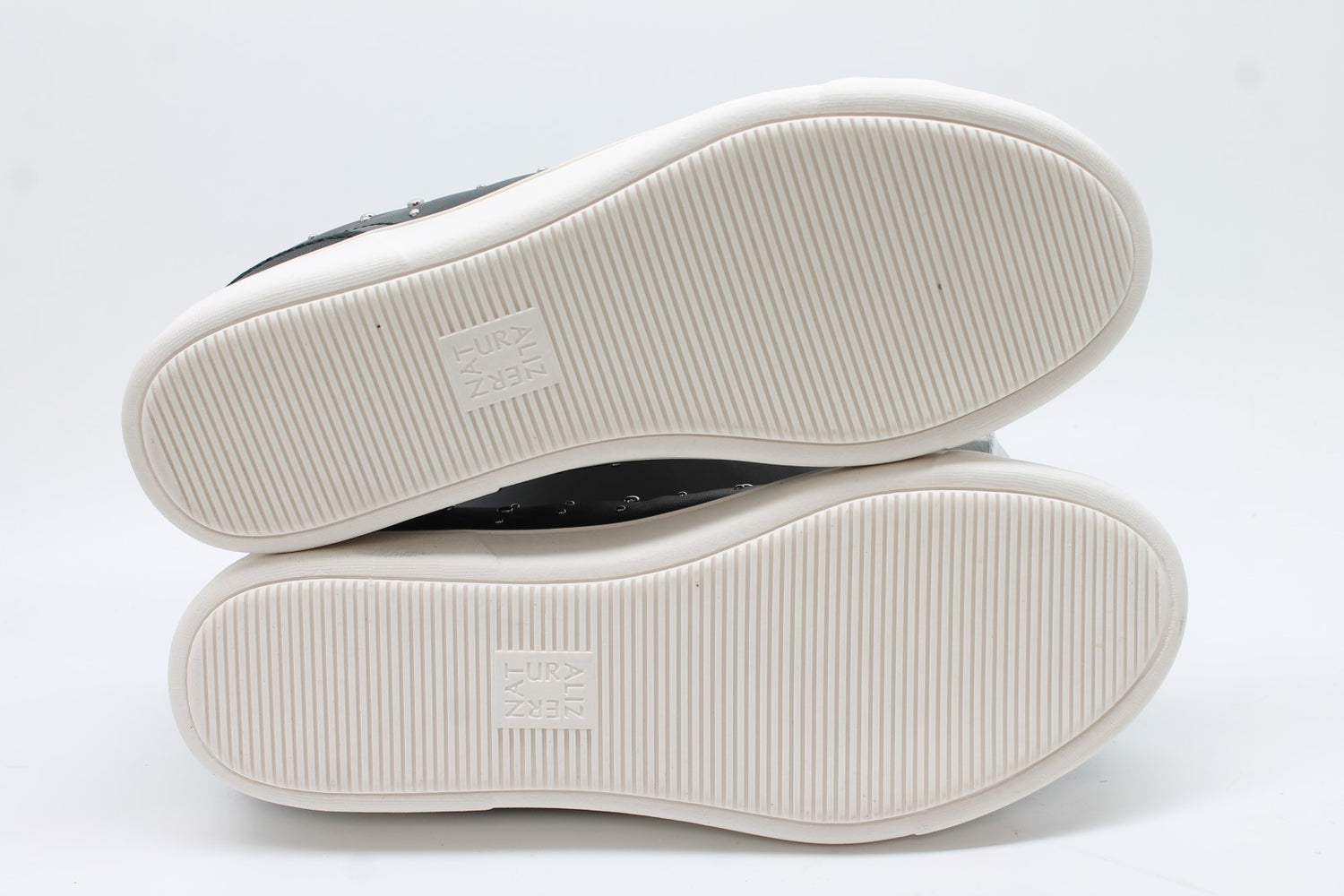 Naturalizer Morrison-Stud 2 Women's Sneakers Floor Sample