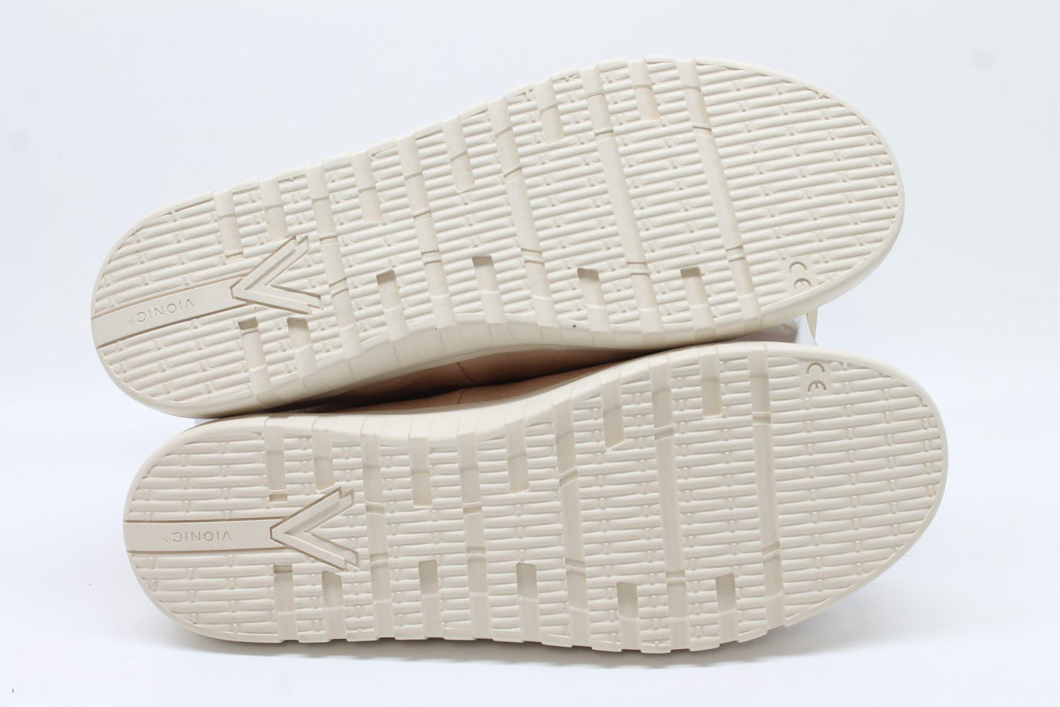 Vionic Women's Uptown Willa Slip On Loafers Floor Sample