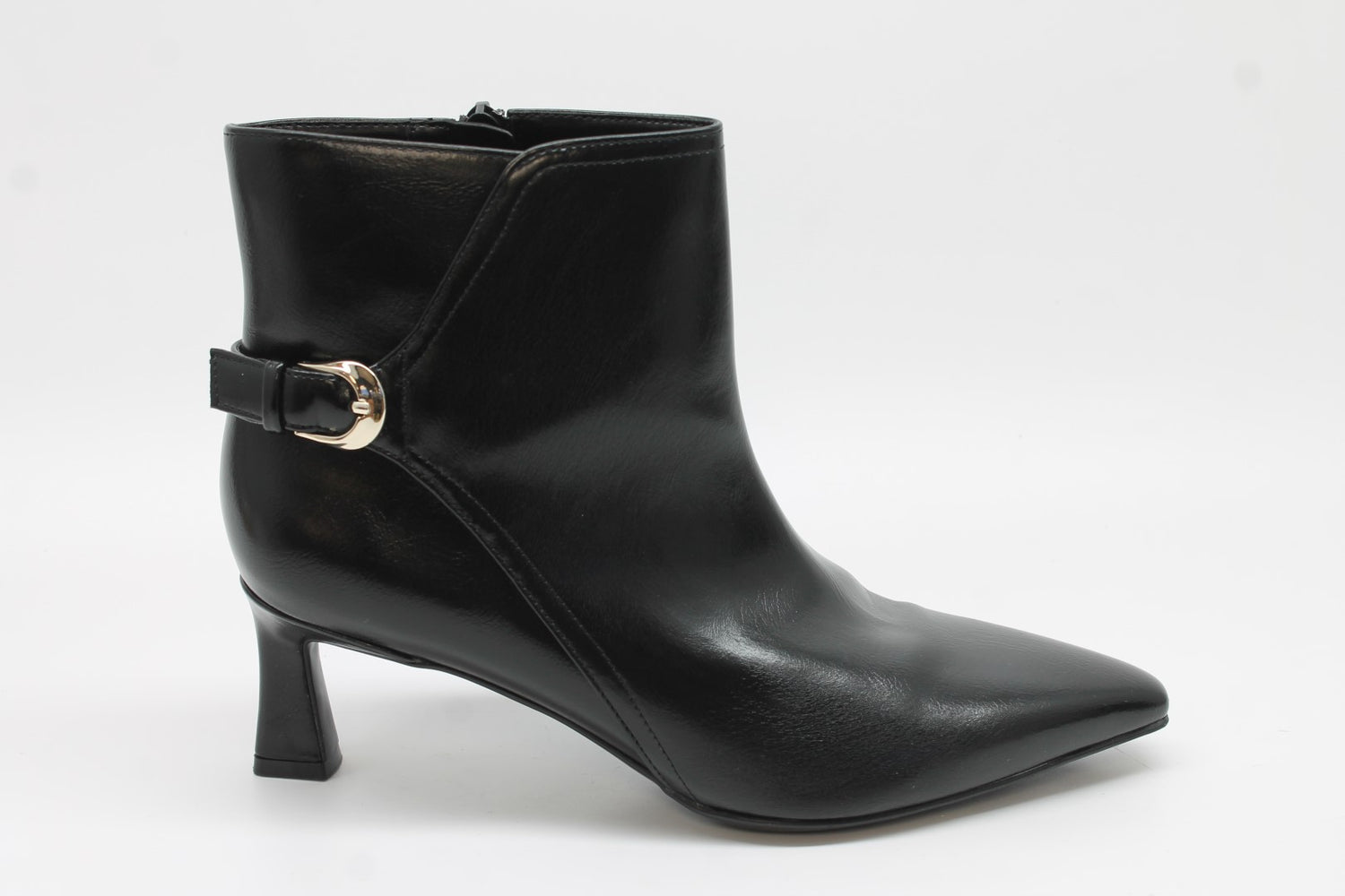 Naturalizer Women's Tucker Ankle Boots Floor Sample