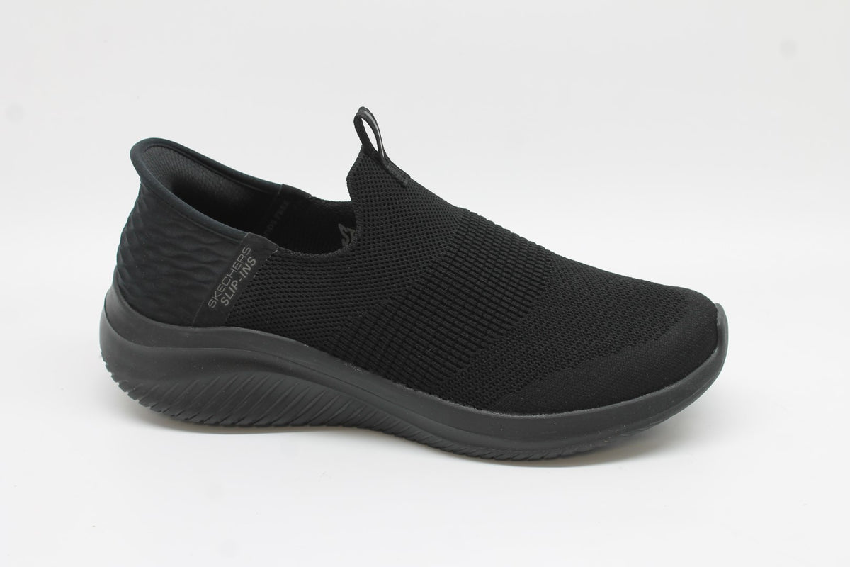 Skechers Women's Ultra Flex 3.0 Cozy Streak Sneakers Floor Sample