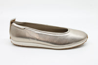 Naturalizer Women's Carla Sport Flats Floor Sample