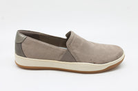 Bzees Women's Danni Loafers Floor Sample