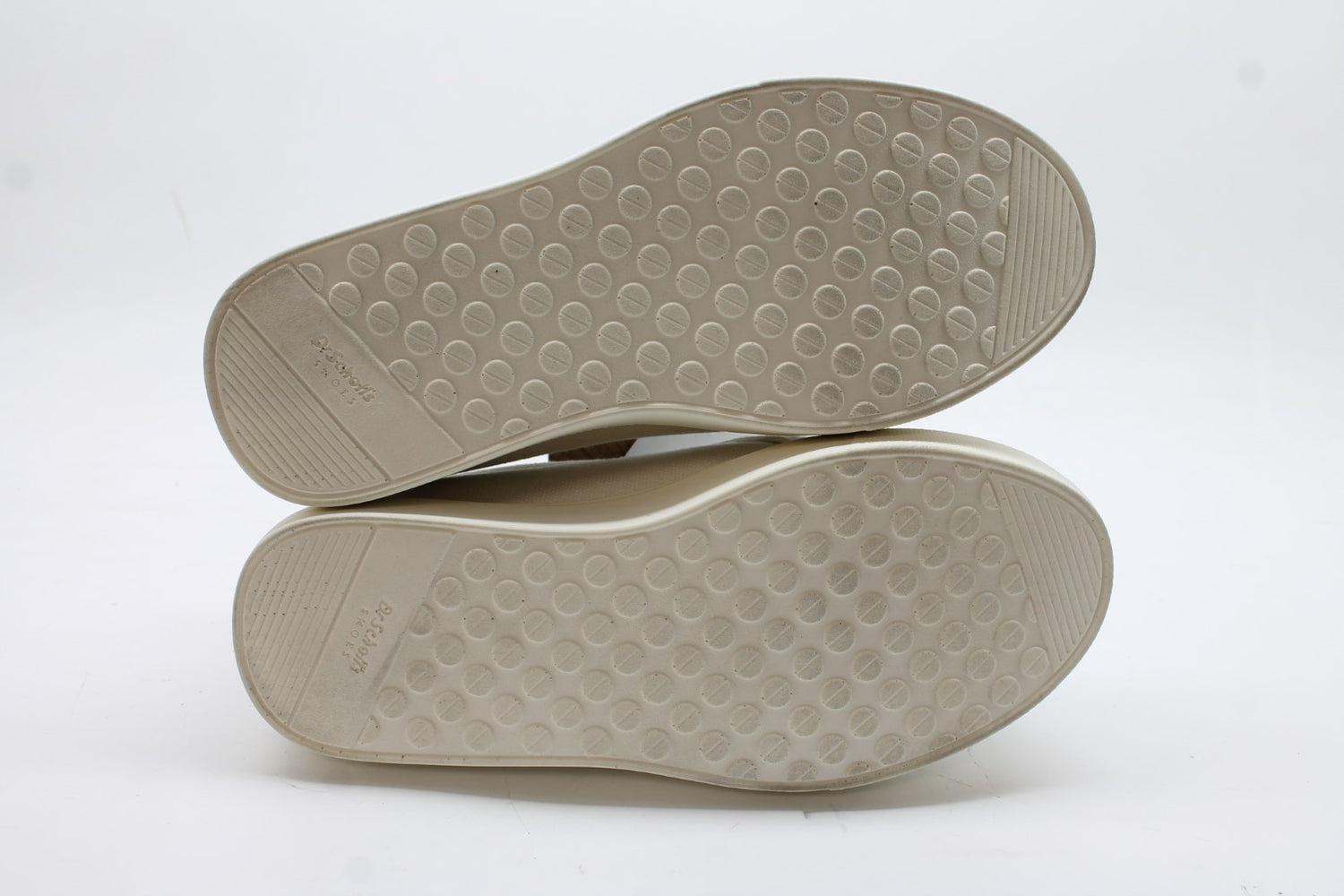 Dr. Scholl's Women's Madison Cloud Sneakers Floor Sample